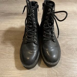 H&M black tie zip up combat boots platform size 7/38